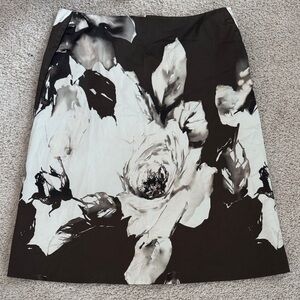 Women’s Brown and Cream Floral A-Line Skirt Lafayette 148 Size 18